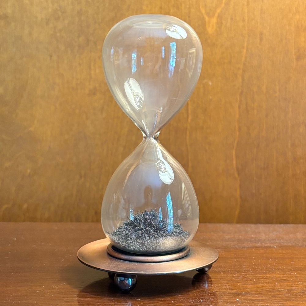 Magnetic Sand Hourglass Timer With Stand ⏳